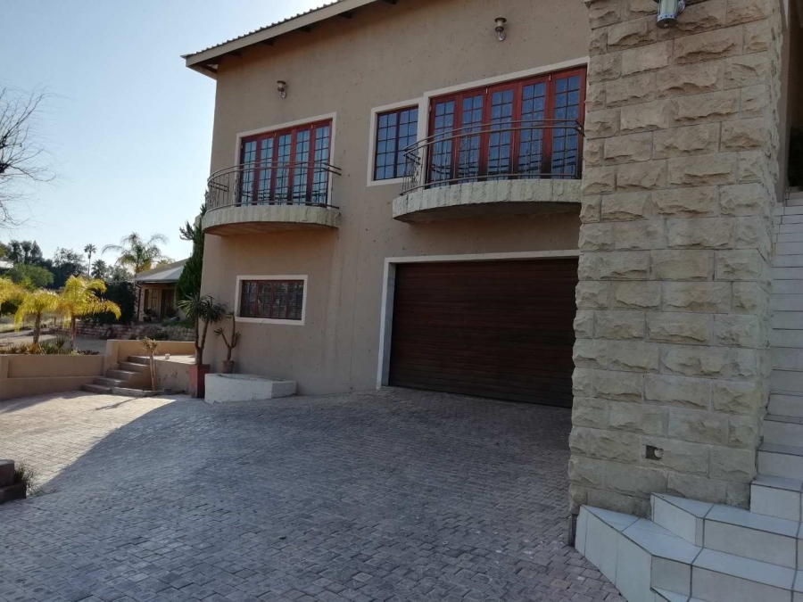5 Bedroom Property for Sale in Keidebees Northern Cape